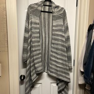 Athleta OS cardigan wrap lightweight great for travel